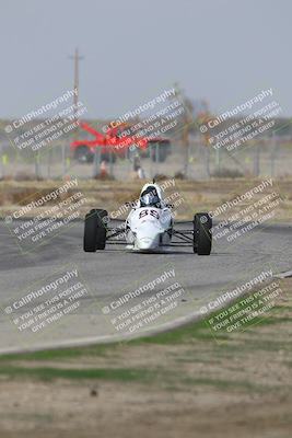 media/Oct-25-2025-CalClub SCCA (Sat) [[34c778dfbe]]/Group 5/Qualifying/